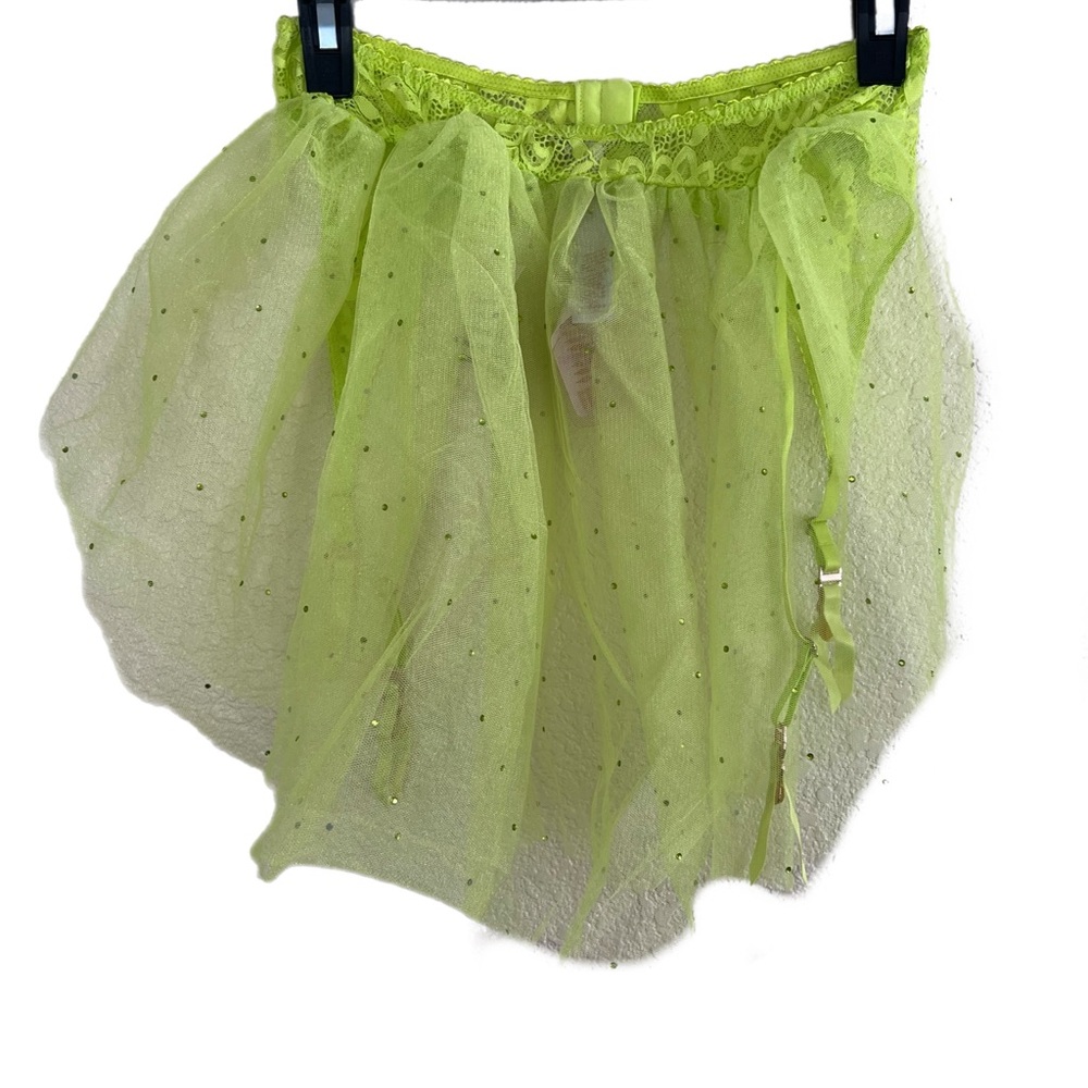 Savage X Fenty Neon Green Lace Bra Set and Garter π - Picture 9 of 16